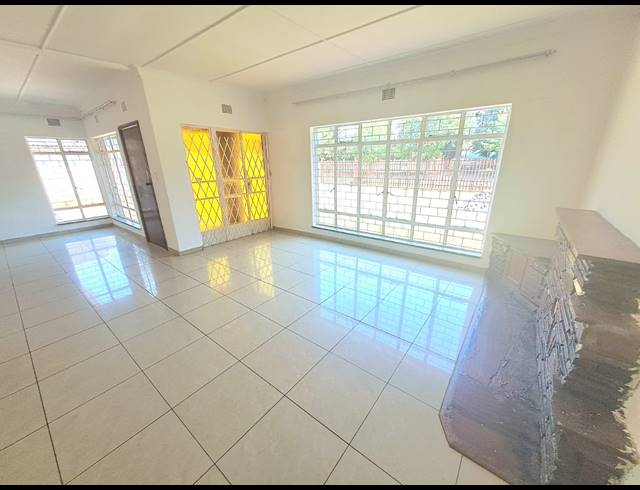 3 BEDROOM HOUSE TO LET IN ARCON PARK